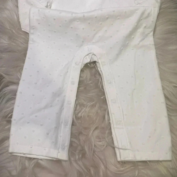 JANIE & JACK NEW Swiss Dot White Lilac Ruffle One Piece Onesie Baby Girl 12-18 m - Picture 3 of 5